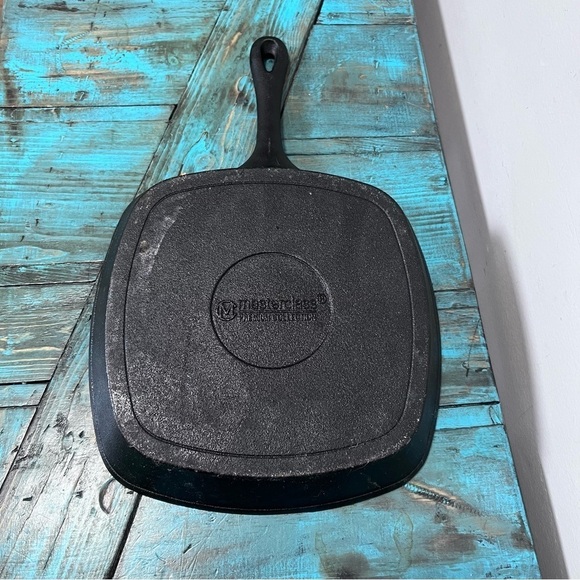 Masterclass Cast Iron Grill Pan - Black - Picture 14 of 16